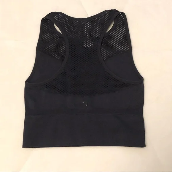 2 Cropped Workout Tanks - Picture 4 of 4